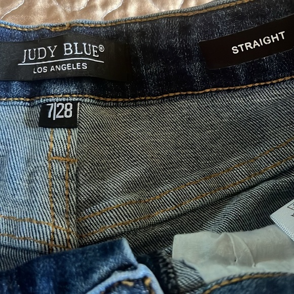 Judy Blue High Rise Jeans - Picture 6 of 14